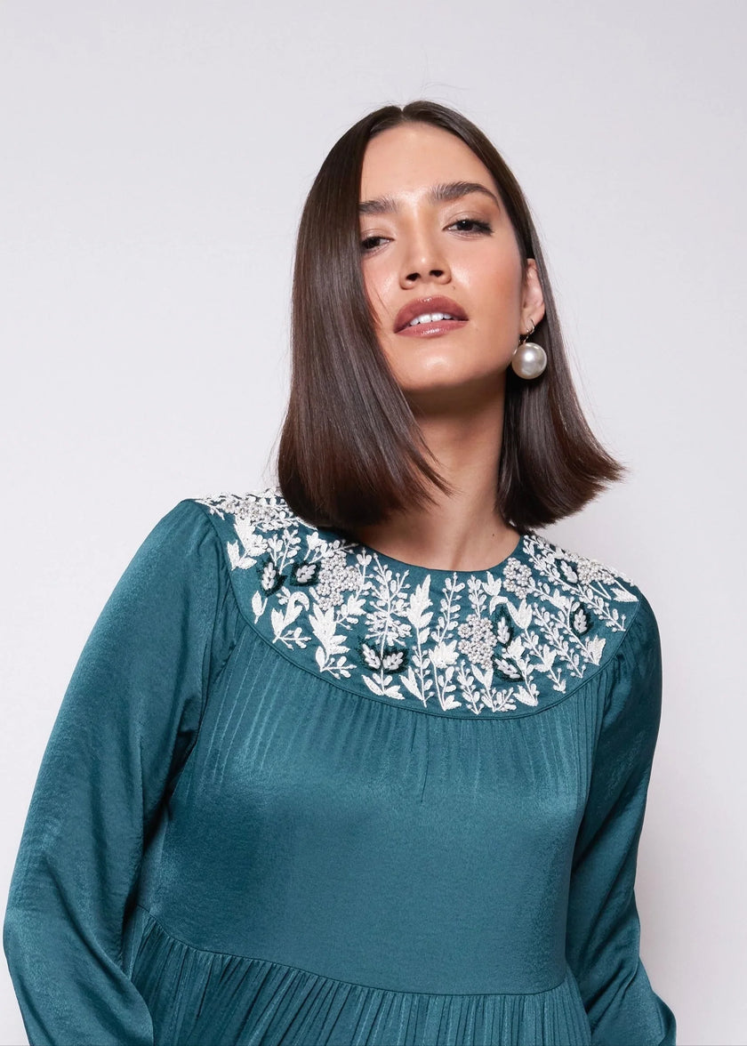 Imperial Emerald Jalabiya by Alizay Saad