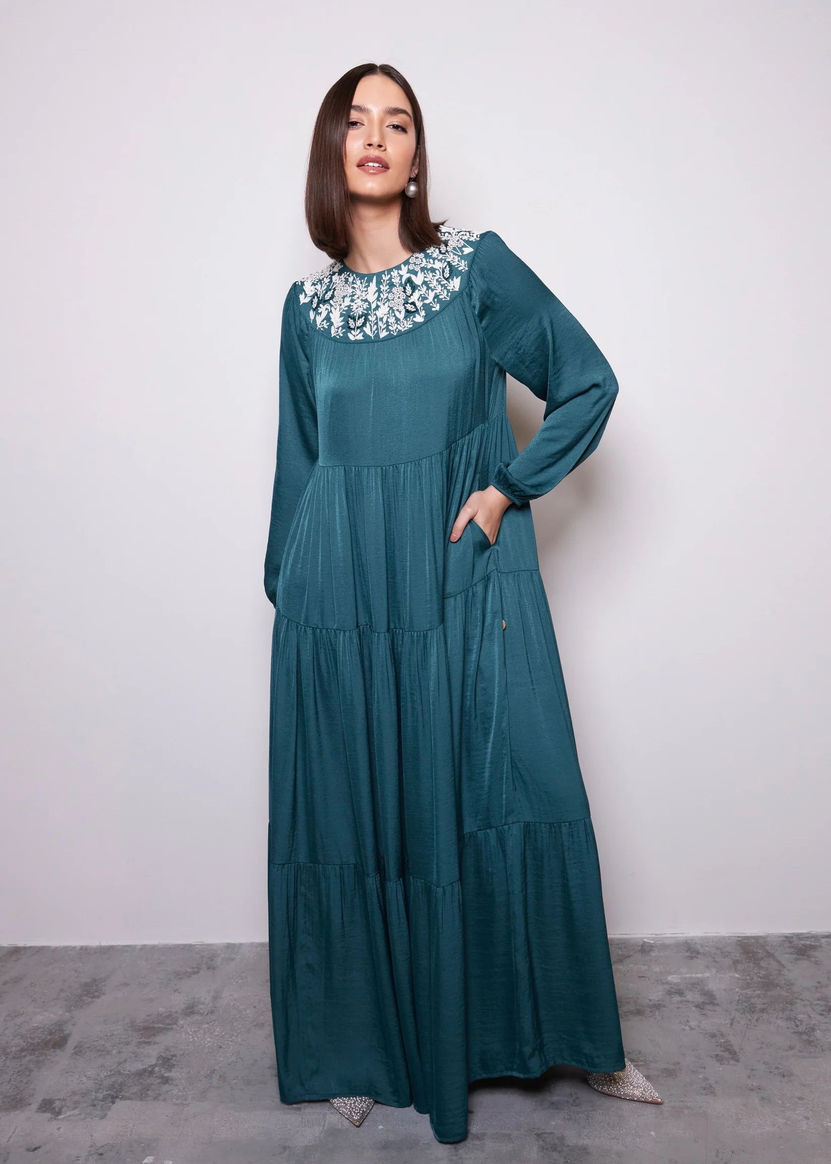 Imperial Emerald Jalabiya by Alizay Saad