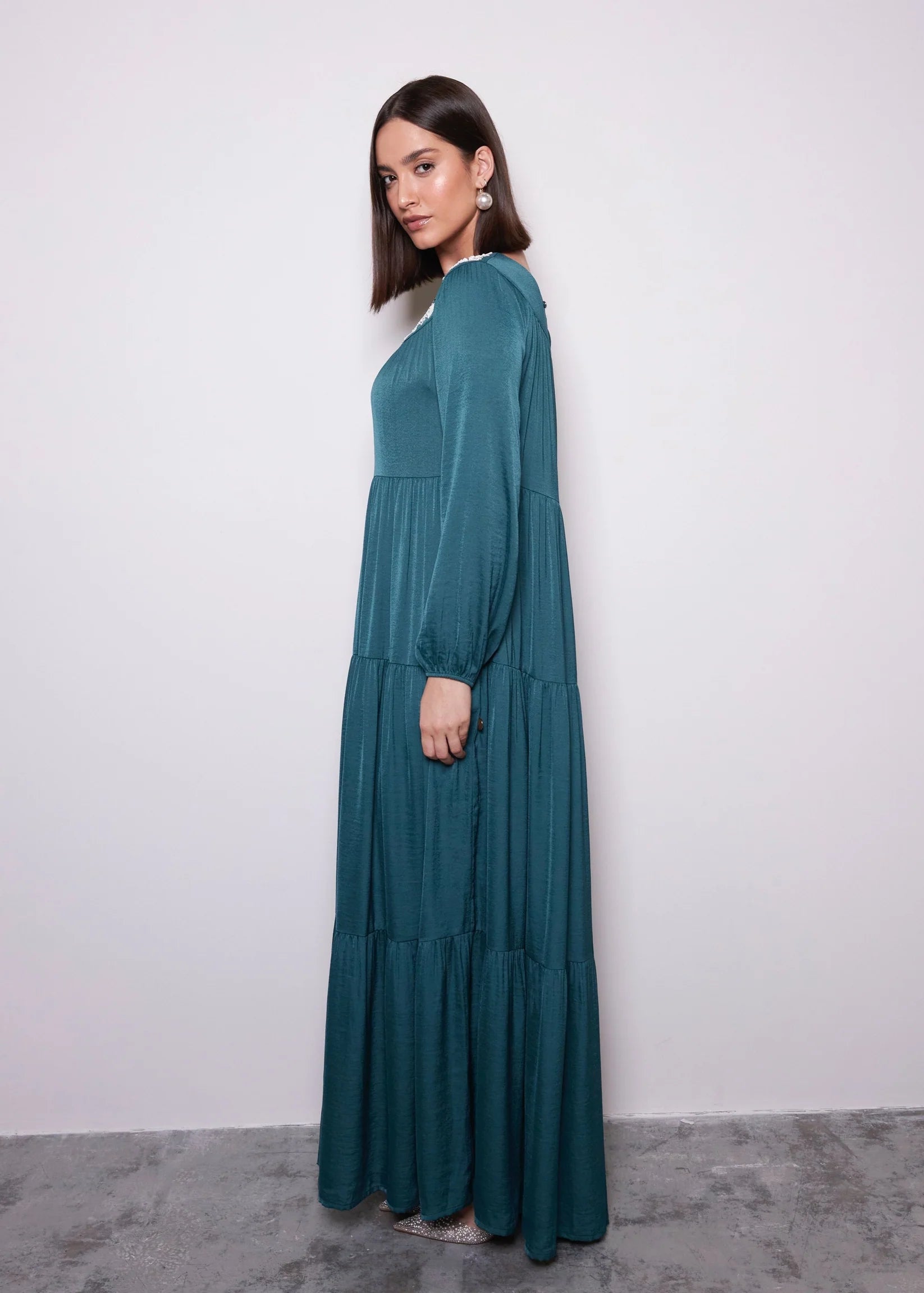 Imperial Emerald Jalabiya by Alizay Saad