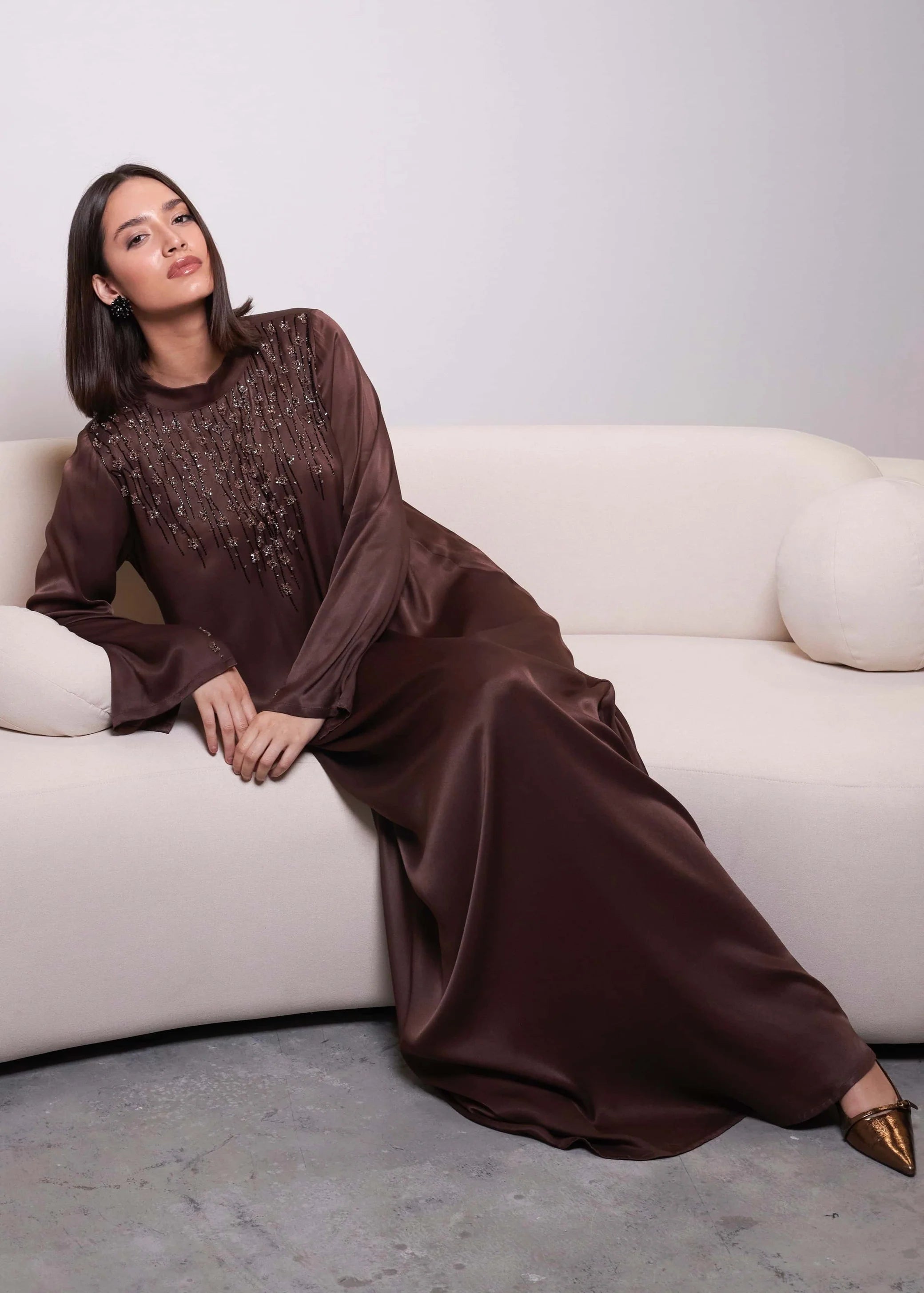 جلابية ألور المرصعة بالجواهر