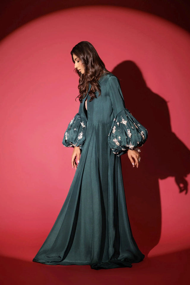 Emerald Queen by Alizay Saad