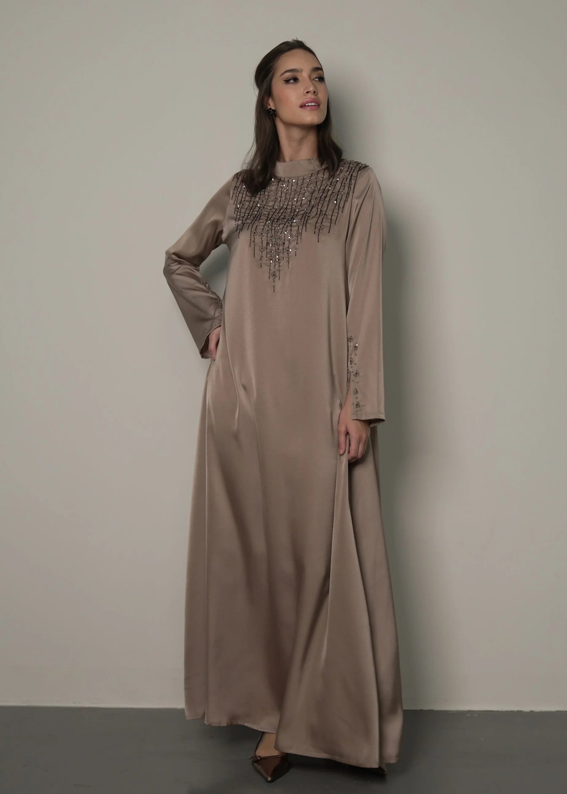 جلابية ألور المرصعة بالجواهر