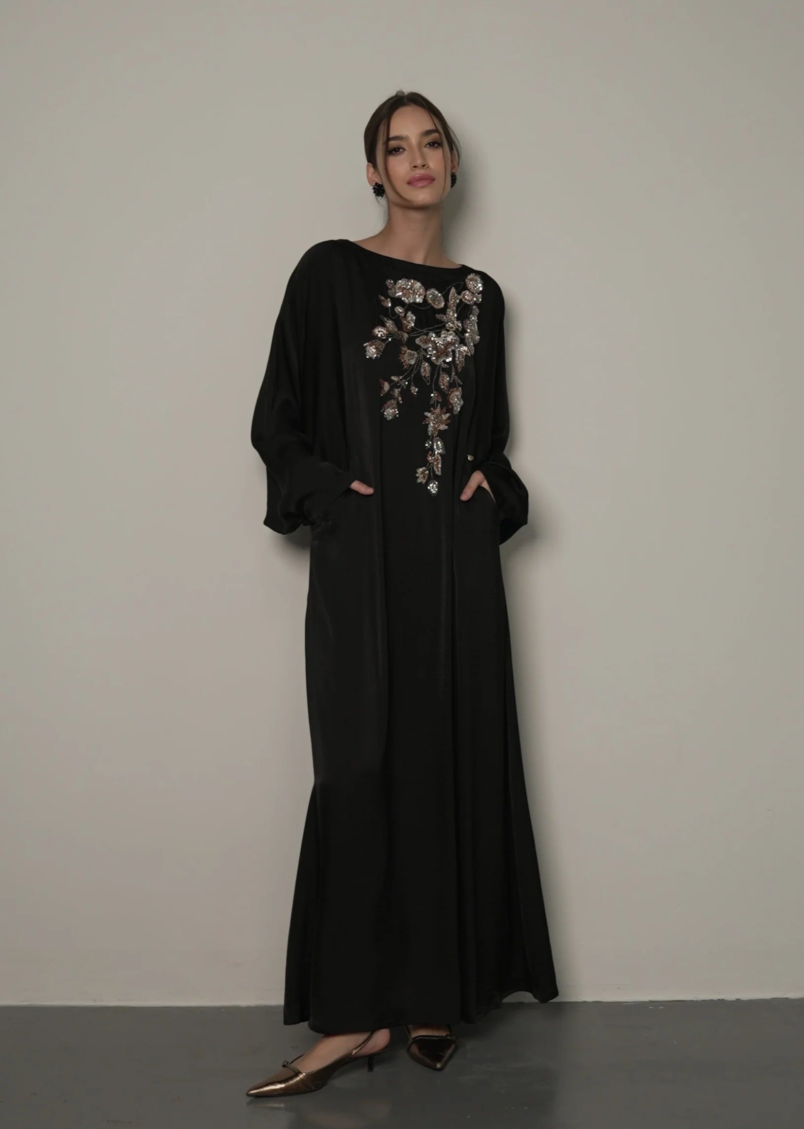 جلابية ألور المرصعة بالجواهر