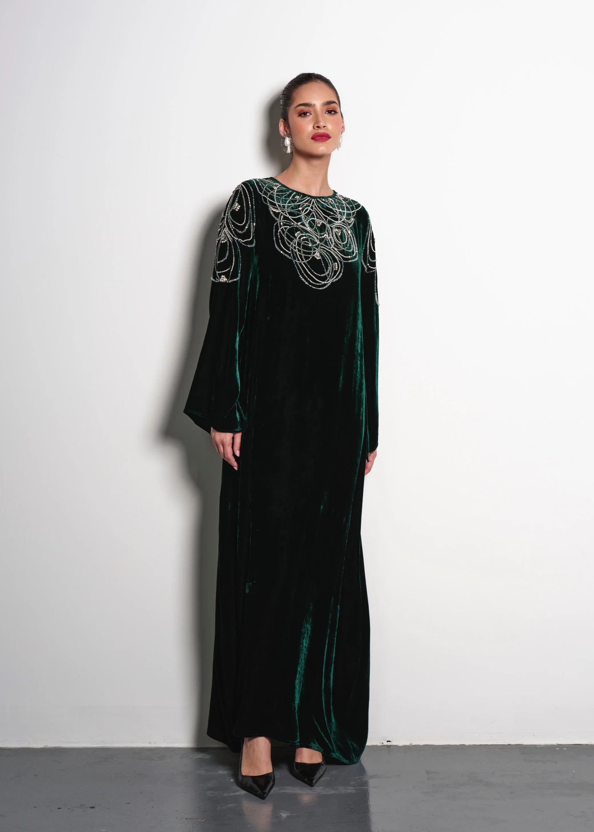 جلابية ألور المرصعة بالجواهر